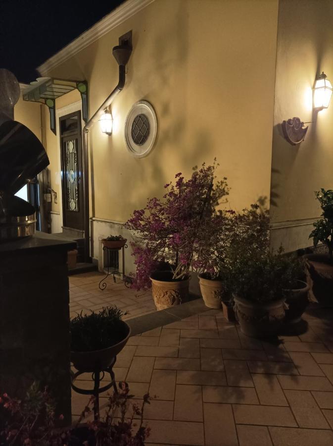 那不勒斯Il Portoncino住宿加早餐旅馆 外观 照片