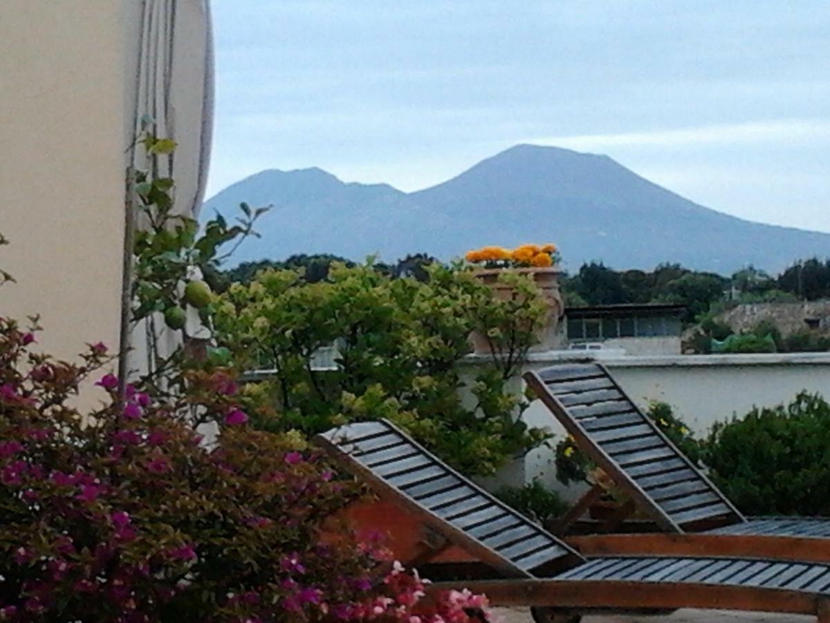 那不勒斯Il Portoncino住宿加早餐旅馆 外观 照片